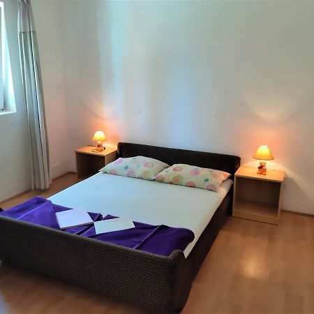Cozy Apartments With Sea View Новий Винодольський Екстер'єр фото