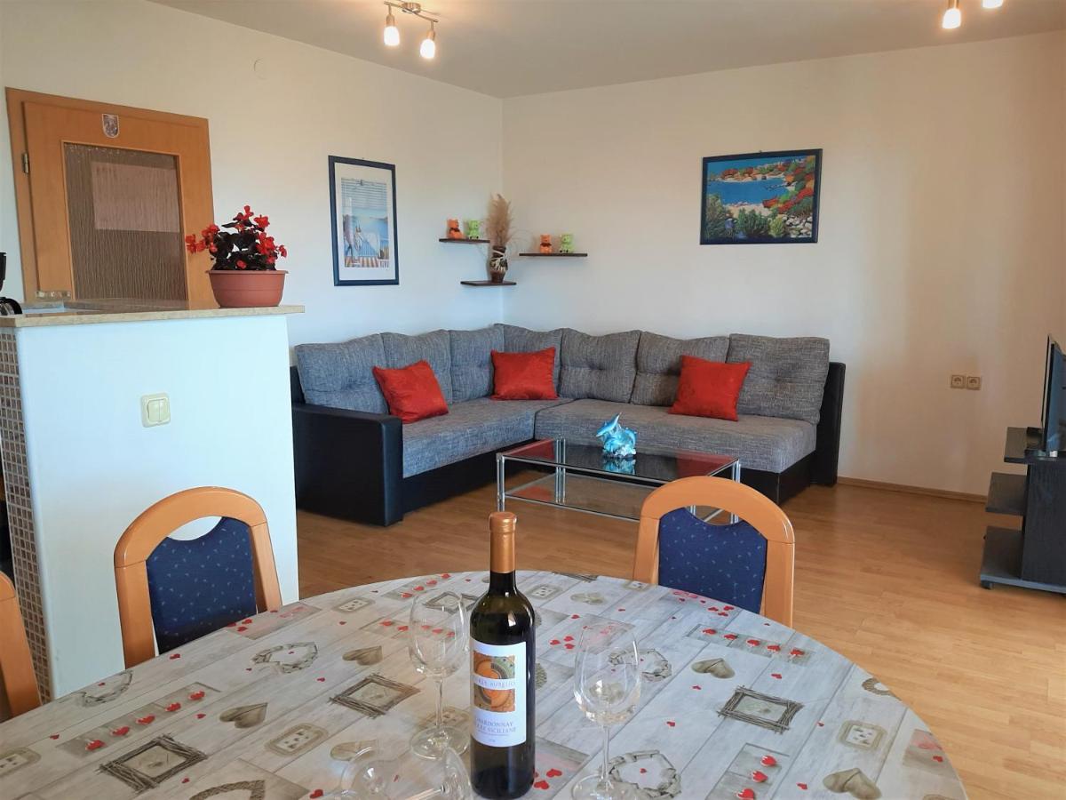 Cozy Apartments With Sea View Новий Винодольський Екстер'єр фото