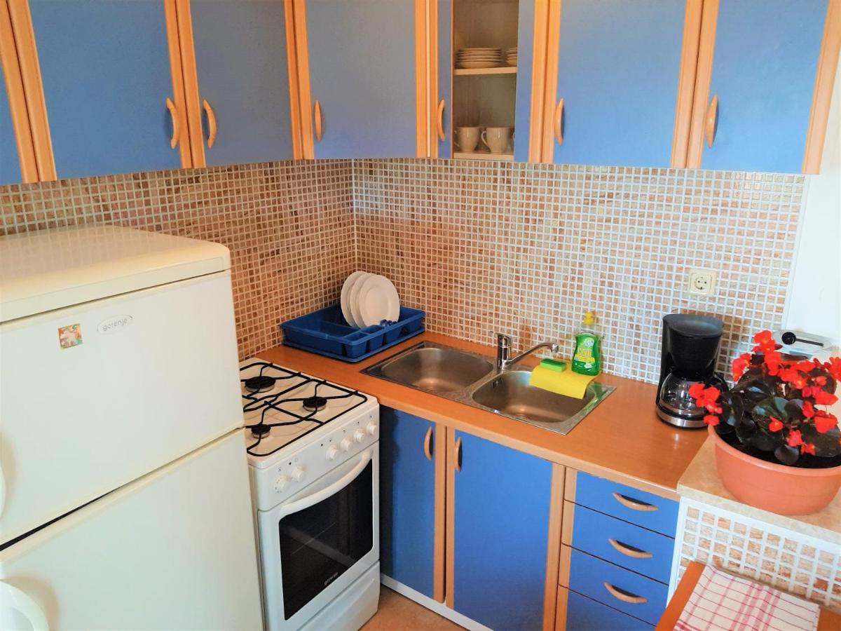 Cozy Apartments With Sea View Новий Винодольський Екстер'єр фото