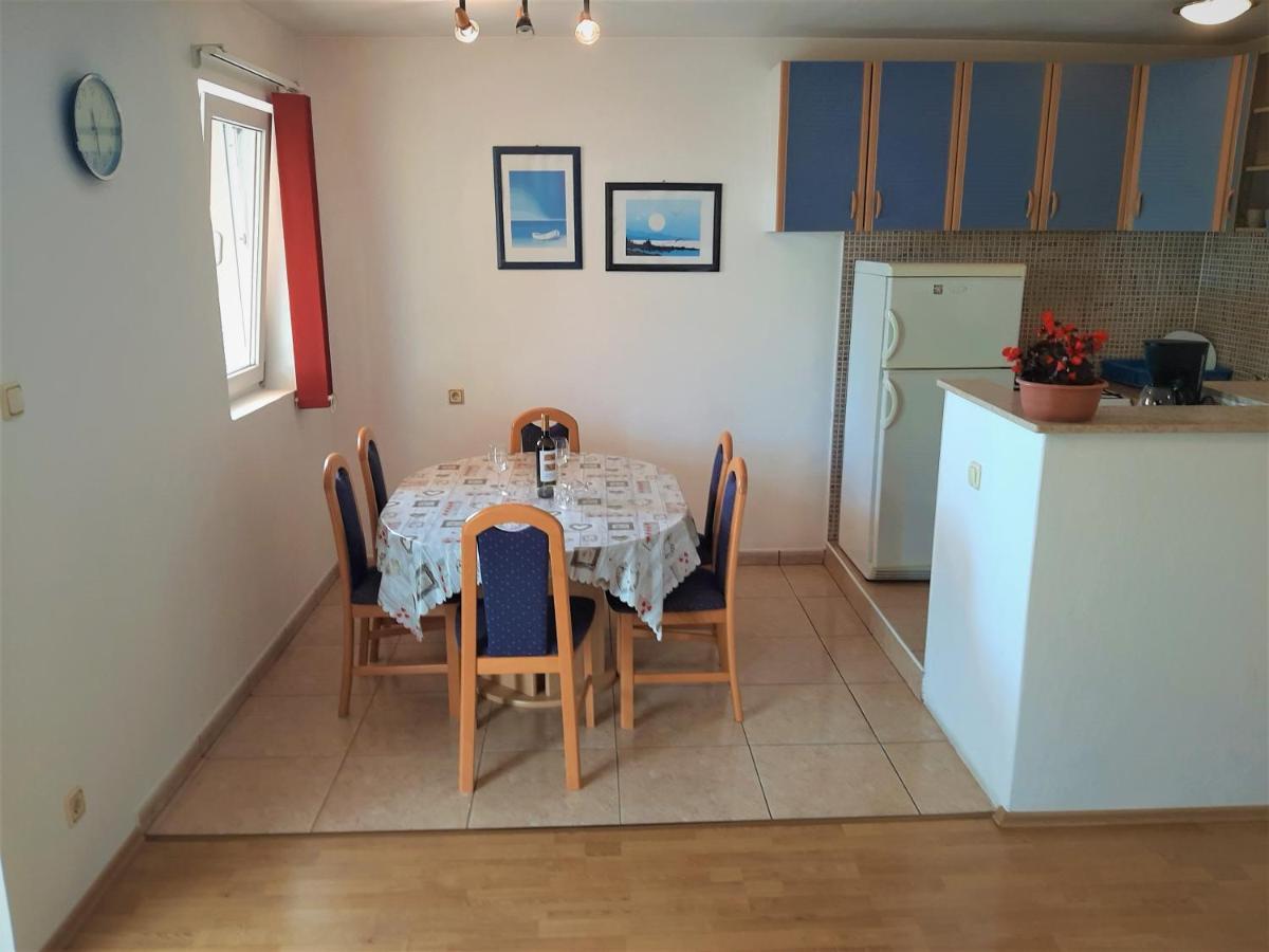 Cozy Apartments With Sea View Новий Винодольський Екстер'єр фото