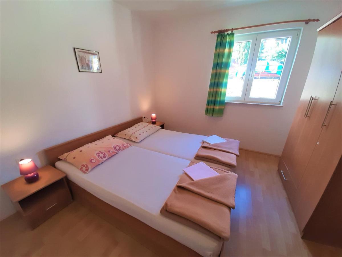 Cozy Apartments With Sea View Новий Винодольський Екстер'єр фото